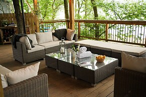 7 Loch View PF Stunning Views