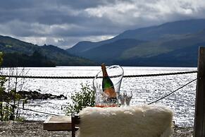 9 Loch View Luxury Loch Views