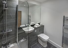 10 Loch View With Loch Views