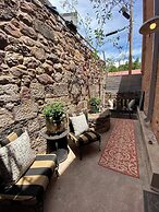 Bisbee Brownstone Suites
