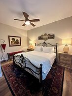 Bisbee Brownstone Suites