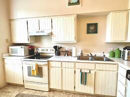 Bisbee Brownstone Suites