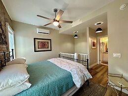 Bisbee Brownstone Suites