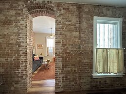 Bisbee Brownstone Suites