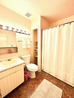 Bisbee Brownstone Suites