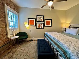 Bisbee Brownstone Suites