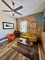 Bisbee Brownstone Suites