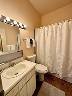 Bisbee Brownstone Suites