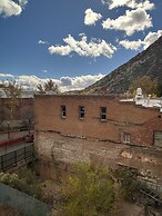 Bisbee Brownstone Suites