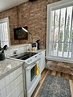 Bisbee Brownstone Suites