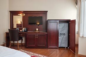 White Palace Old City Boutique Hotel