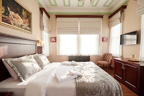 White Palace Old City Boutique Hotel