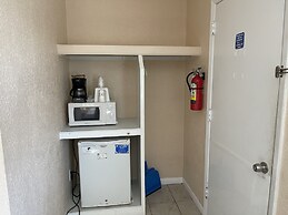 RusMar Motel