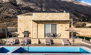 Private Modern Villa w Pool and Stunning sea Views