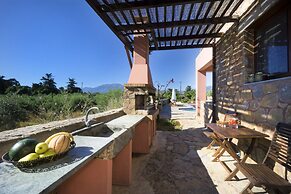 Private Polished Mansion w Private Pool Jacuzzi