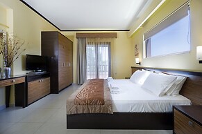 Private Polished Mansion w Private Pool Jacuzzi