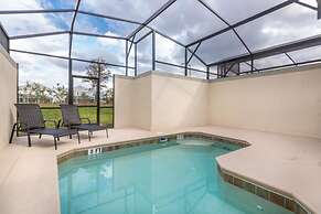 8945 SD - Elegant 5-bed Townhome Private Pool