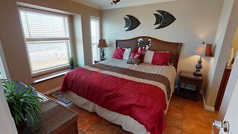 Seascape 1211 in Galveston