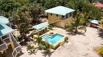 Lucky Duck Villa - Private Beach Escape