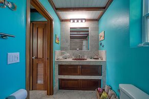 Lucky Duck Villa - Private Beach Escape