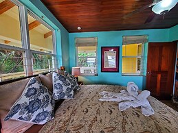 Lucky Duck Villa - Private Beach Escape