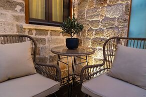 Chateau Anax Boutique Hotel