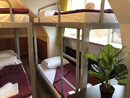 Room mate Hostel