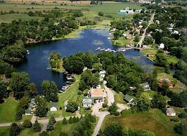 Sunny Acres Resort and Marina