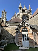 Les Hôtes d Eloise