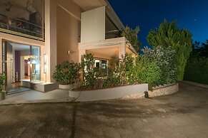 Luxurious Villa Philoxenia