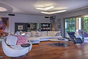 Luxurious Villa Philoxenia