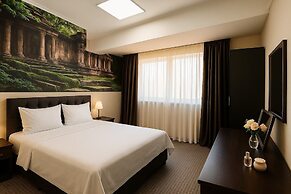 Acar Airport Hotel Plus