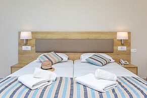 Theo Star Beach Hotel