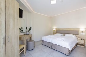 Theo Star Beach Hotel