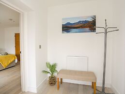 Bryn Min Manton Bach