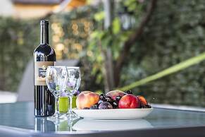 NIKOLOUZOS SUNNY ESTATE