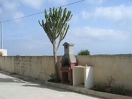 Room in House - Magical Holidays in a Dammuso in Favignana Nestled in 