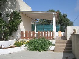 Room in House - Magical Holidays in a Dammuso in Favignana Nestled in 