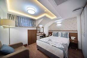 Lika Hotel - Comfortable Double Room in Istanbul