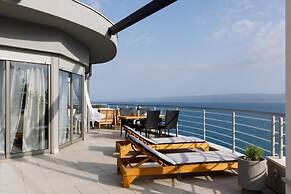 Nice Beach Apartments for 3 Adults