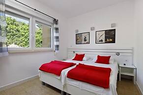 Nice Beach Apartments in Stobreč