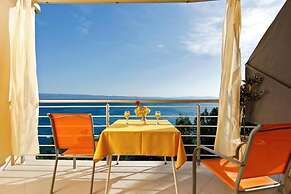 Beautiful Apartments With a Balcony Next to the Beach