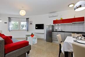 Comfy Beach Apartments With its own Balcony