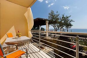 Fully Equiped Beach Apartments With its own Balcony