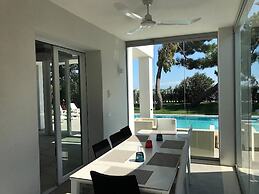 Super Villa With Private Pool in Isola Albarella by Beahost Rentals