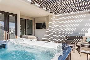 Sunscape by RedAwning