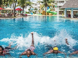 Prideinn Flamingo Beach Resort Spa 2
