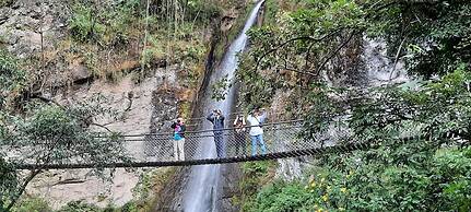 Casa Buen Aventura, Panajachel, Solola, Guatemala - Casa de Campo Fami