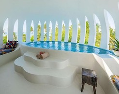 Xanadu Villas Retreat 2pax