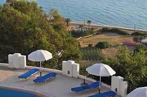 Holiday Apartments Maria With Pool and Amazing View - Agios Gordios Be